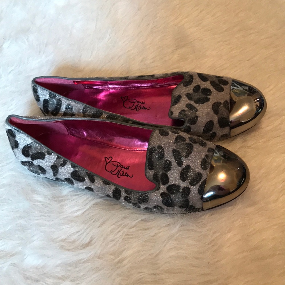 Grey Cheetah Print Flats